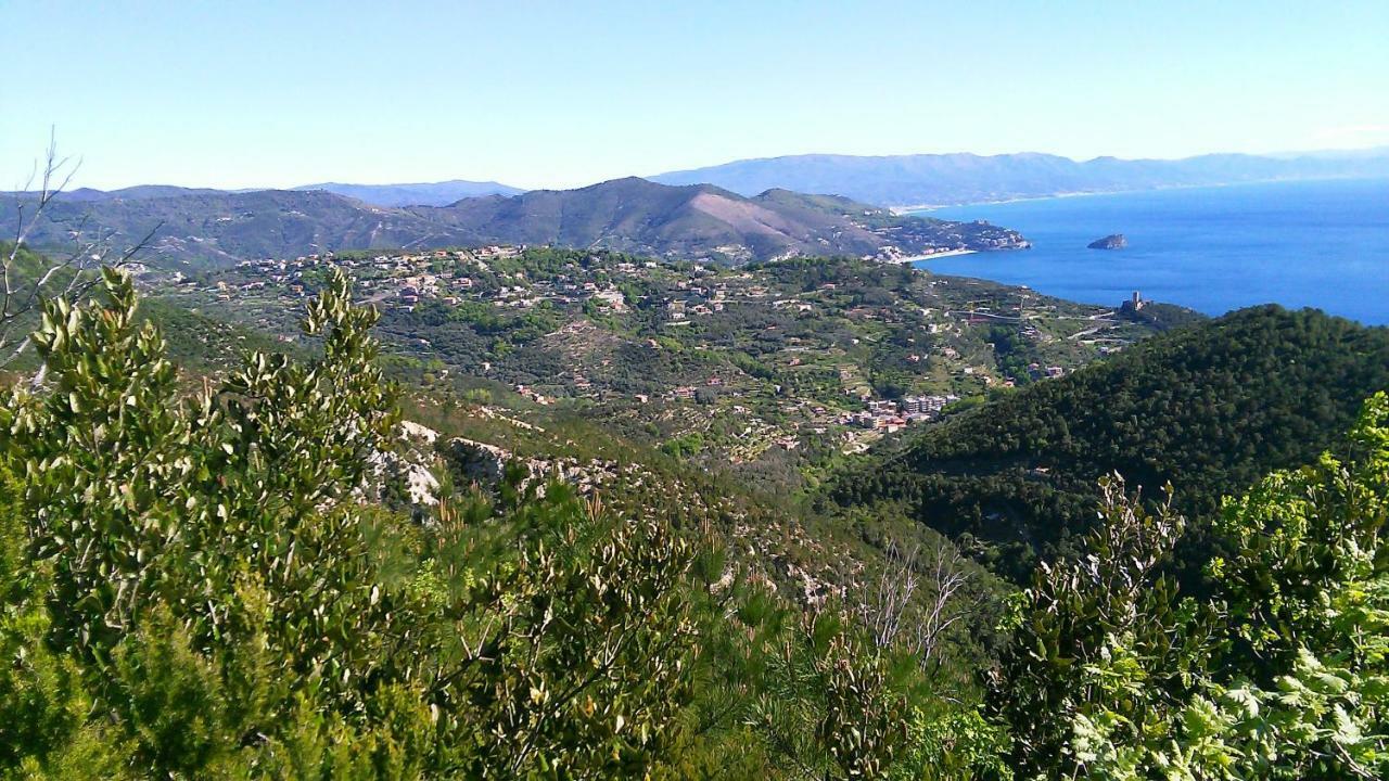 pedalando sul mare Villa Finale Ligure Exterior foto