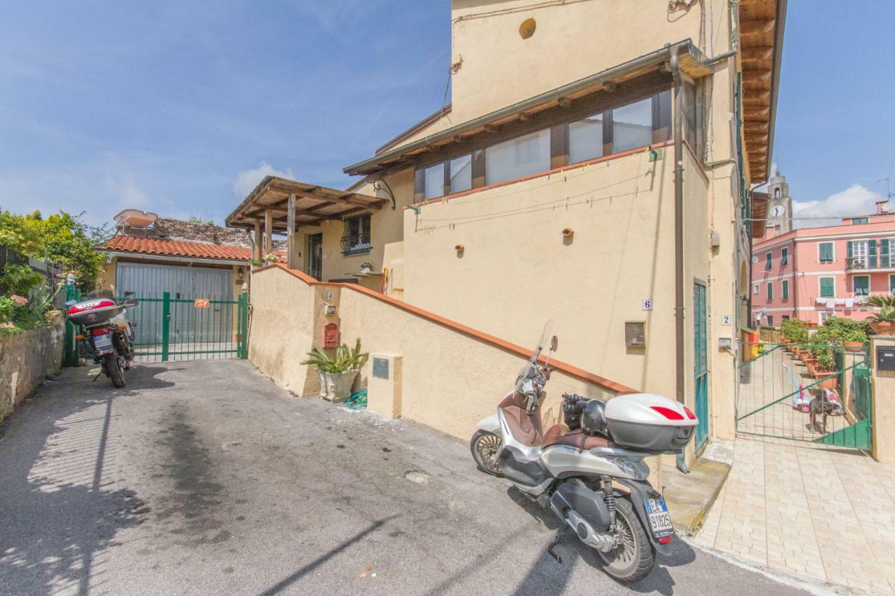 pedalando sul mare Villa Finale Ligure Exterior foto